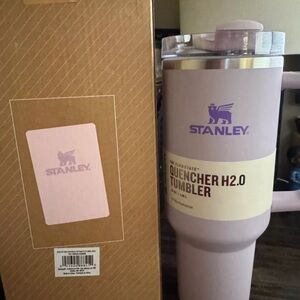 40 oz Stanley cup quencher H2.0 purple